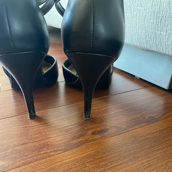 Black APT.9 high heels - Picture 3 of 6